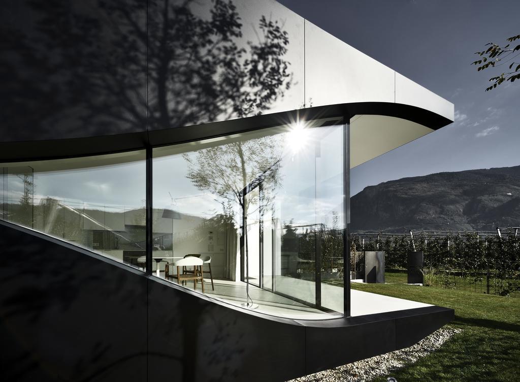 Mirror Houses Bozen Buitenkant foto